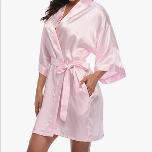Light pink Women's Silky Robe Bridesmaid Bride Party Satin Robes Sleepwear